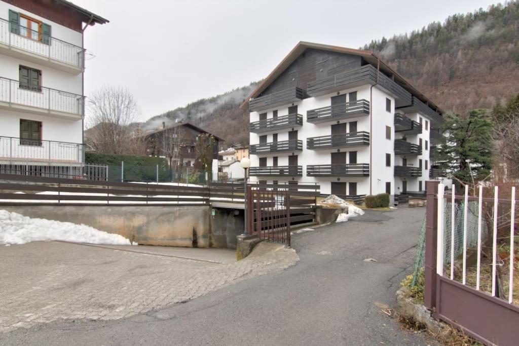 Aprica Alpine Loft Centralita E Park Free المظهر الخارجي الصورة